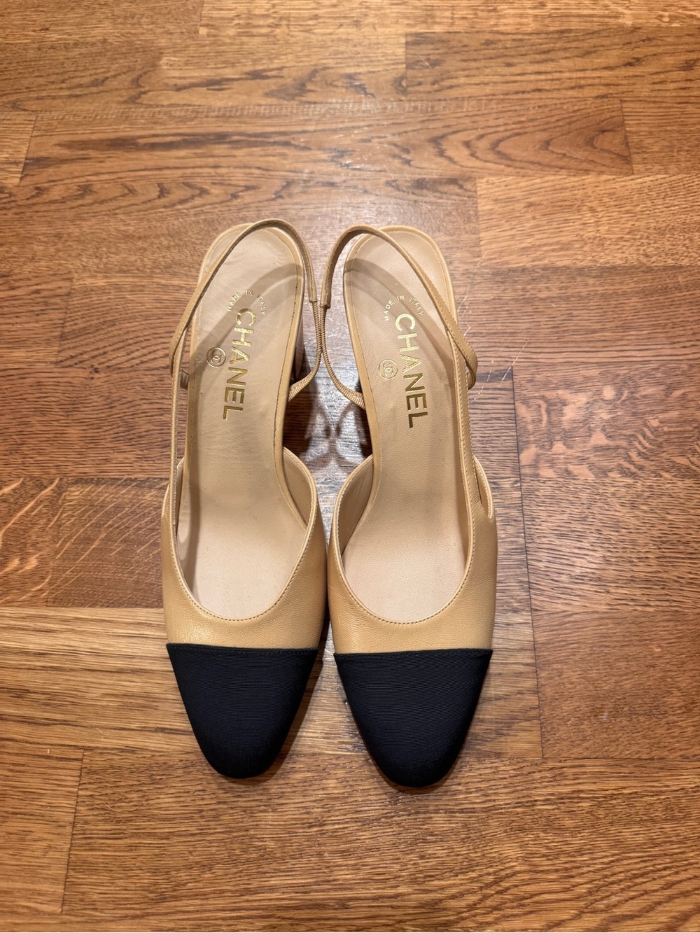 Chanel Two-Tone Slingback Block Heel Pumps Tan & Black EU 381⁄2